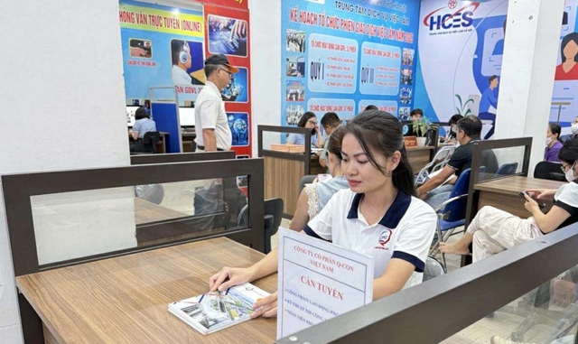 Doanh nghiệp cần người, lao động vắng bóng- Ảnh 1.