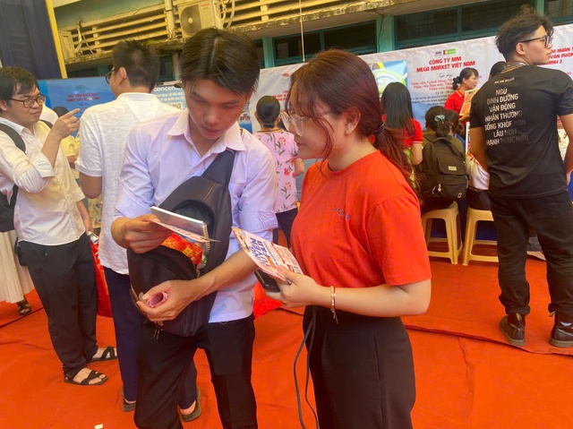 Những công việc làm thêm giúp sinh viên trang trải cuộc sống- Ảnh 2. Những công việc làm thêm giúp sinh viên trang trải cuộc sống- Ảnh 2.