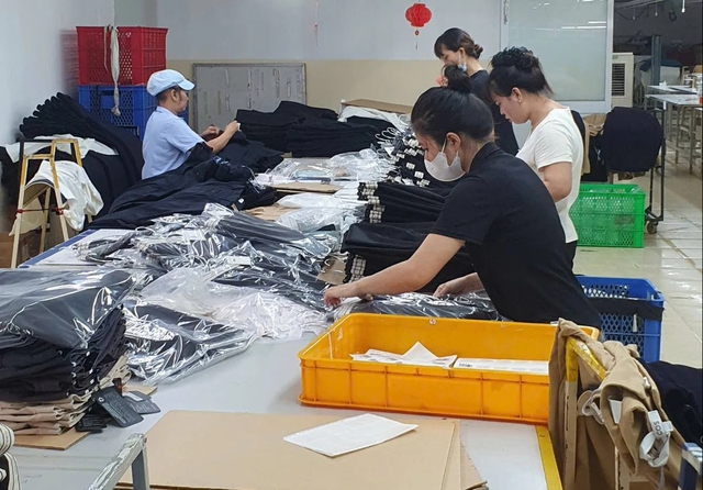 Công nhân nhảy việc: Khi cái bụng đói thì khó nói đến chuyện thâm niên- Ảnh 1.