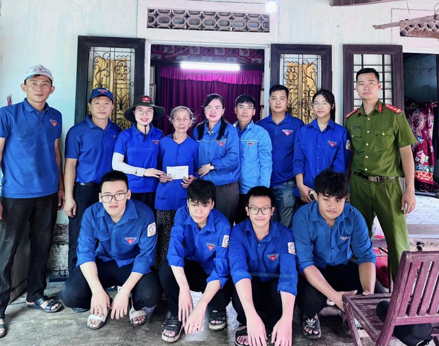 'Mẹ' 83 tuổi nuôi học trò miền ngược được tặng nhà tiếp tục …nuôi 'con'- Ảnh 5.