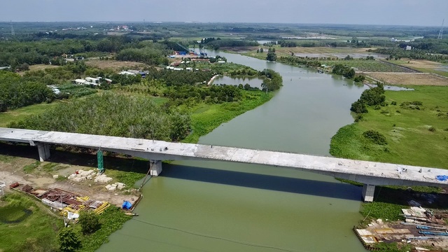 TP.HCM: Tạm đóng nhiều đoạn đường Hồ Chí Minh để hoàn thiện 4 cây cầu - Ảnh 3.