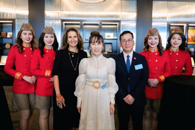 Tỷ phú Nguyễn Thị Phương Thảo gặp Chủ tịch Sàn giao dịch chứng khoán New York - Ảnh 2.
