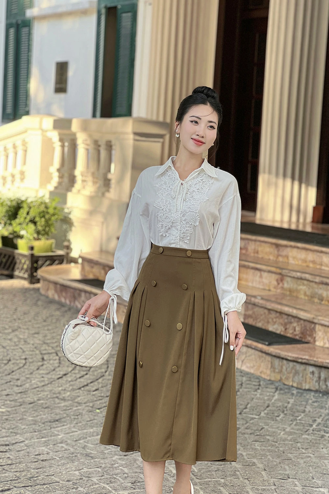'Cặp đôi vàng' của nàng công sở là áo sơ mi trắng và chân váy- Ảnh 5.