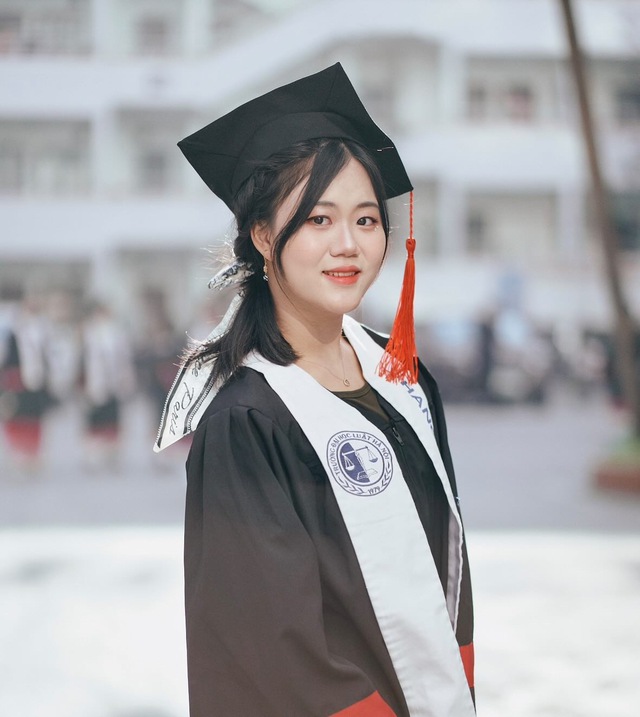 Nữ sinh từ chối học bổng toàn phần của …
