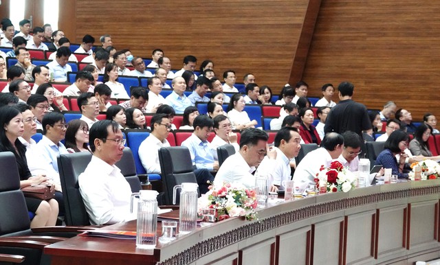 TP.HCM sẽ kiểm điểm bí thư, chủ tịch phường xã chậm trễ giải phóng mặt bằng- Ảnh 2.