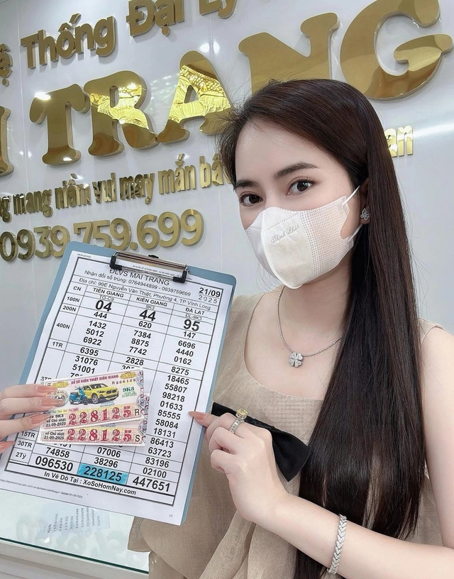 Vợ chồng phụ hồ trúng độc đắc 4 tỉ xổ s…