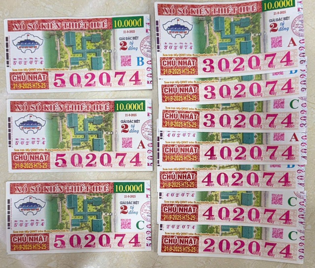 Du khách Đồng Nai trúng độc đắc xổ số miền Trung khi tham quan Huế và Quảng Trị - Ảnh 2.