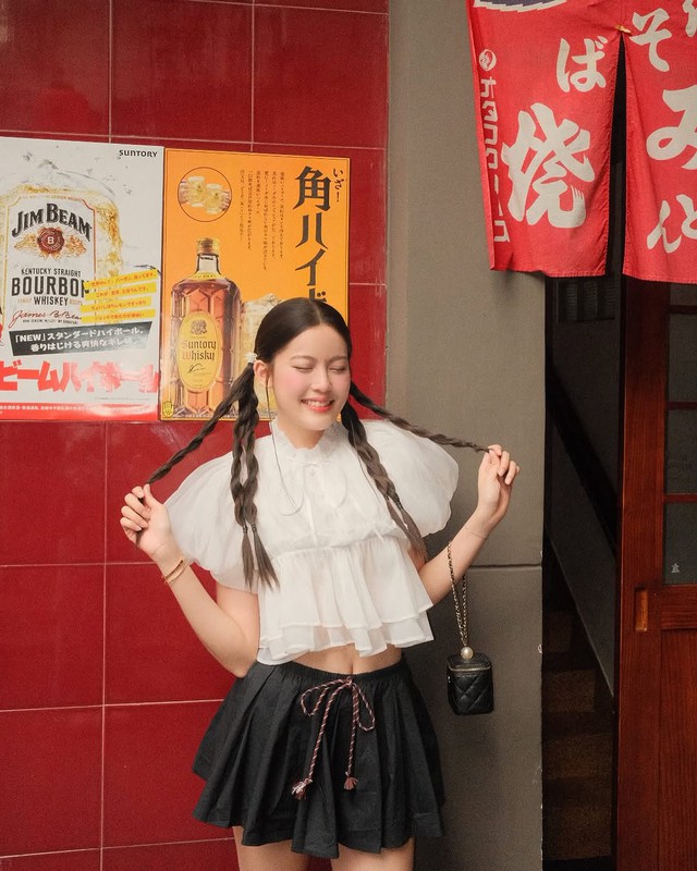 Ngọt lịm ngày thu với áo babydoll và chân váy- Ảnh 2.