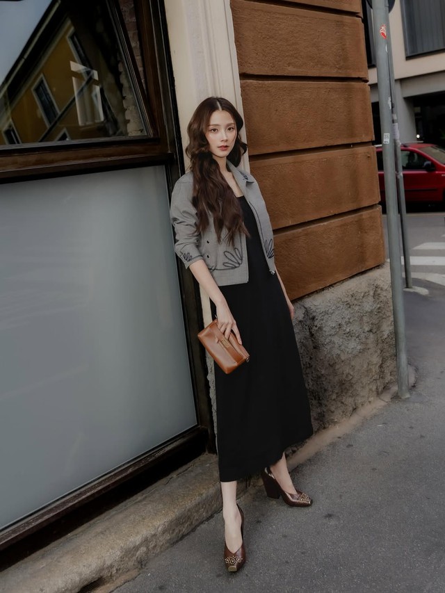 Áo khoác dáng ngắn 'lên ngôi', thay thế blazer - Ảnh 3.