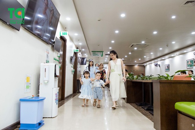 Gia đ&igrave;nh trẻ v&agrave; th&oacute;i quen kh&aacute;m sức khỏe định kỳ: Xu hướng mới của hiện đại - Ảnh 3.