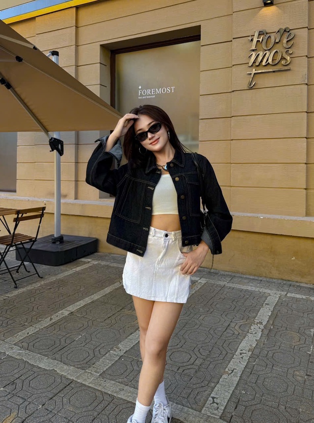 Đa dạng phong cách với áo khoác denim- Ảnh 4. Đa dạng phong cách với áo khoác denim- Ảnh 4.