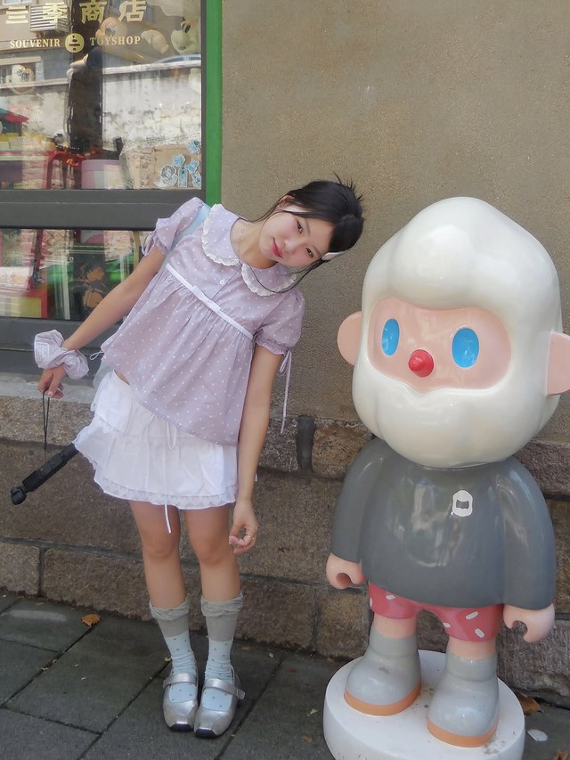 Ngọt lịm ngày thu với áo babydoll và chân váy- Ảnh 4.