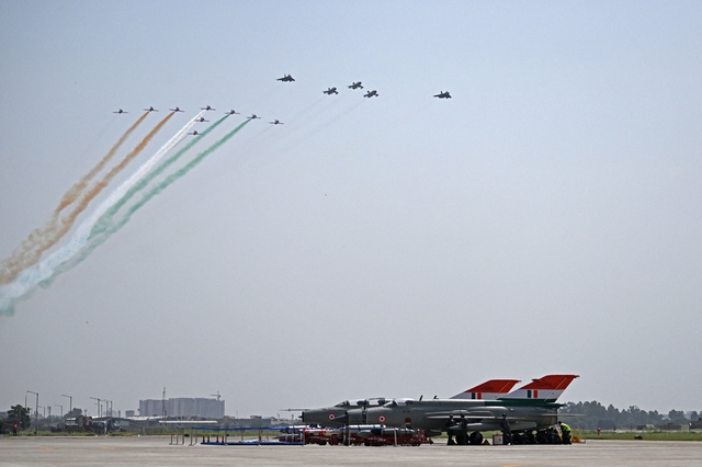 Ấn Độ chính thức lọai biên tiêm kích MiG - 21 sau hơn 60 năm phục vụ - Ảnh 3. Ấn Độ chính thức lọai biên tiêm kích MiG - 21 sau hơn 60 năm phục vụ - Ảnh 3.