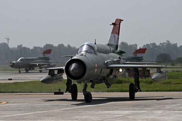 Ấn Độ chính thức lọai biên tiêm kích MiG - 21 sau hơn 60 năm phục vụ - Ảnh 2. Ấn Độ chính thức lọai biên tiêm kích MiG - 21 sau hơn 60 năm phục vụ - Ảnh 2.