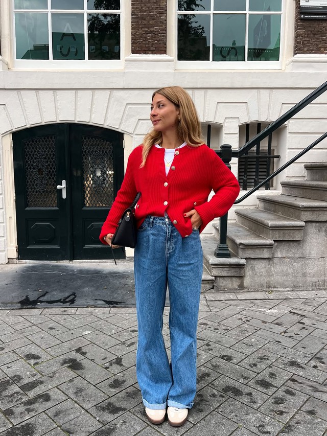 Lên đồ ngày lạnh, sành điệu bất ngờ với áo cardigan- Ảnh 8.