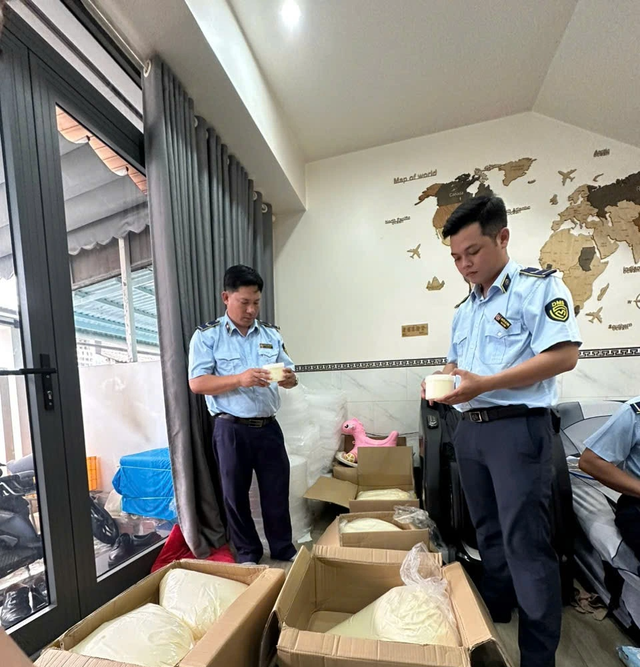Cà Mau: Phát hiện cơ sở kinh doanh 140kg kem trộn không rõ nguồn gốc - Ảnh 1.