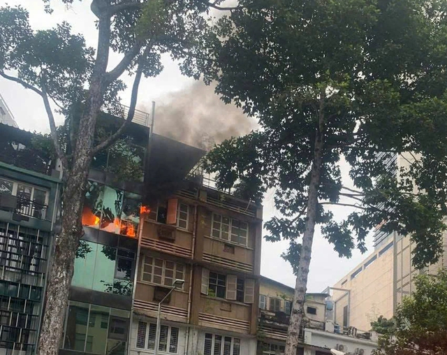 Chập điện gây cháy …