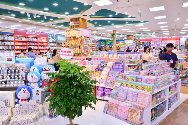 Khai trương nhà sách lấy ý tưởng từ vườ…