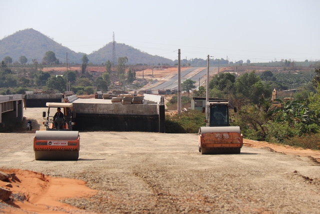 Doanh nghiệp Lâm Đồng kiến nghị giải quyết vấn đề môi trường đầu tư nóng bỏng - Ảnh 4. Doanh nghiệp Lâm Đồng kiến nghị giải quyết vấn đề môi trường đầu tư nóng bỏng - Ảnh 4.