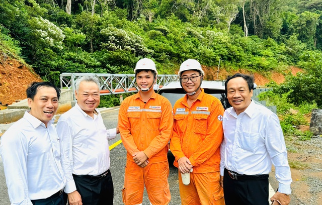 Lần đầu tiên, TP.HCM khởi công xây dựng lưới điện thông minh tại Côn Đảo - Ảnh 4.