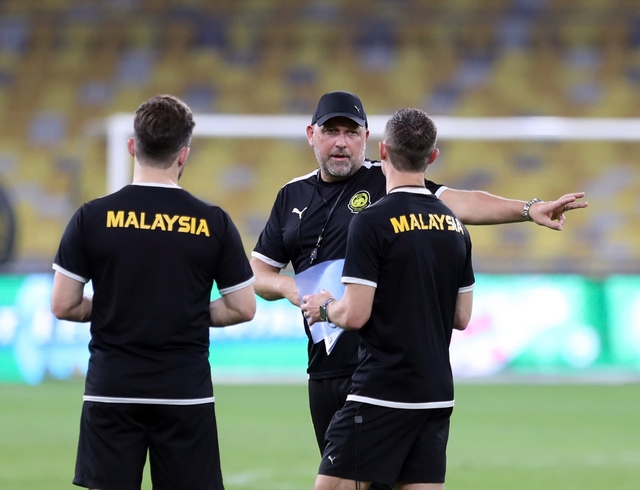 Bóng đá Malaysia đi về đâu sau án phạt nhập tịch lậu?- Ảnh 2.