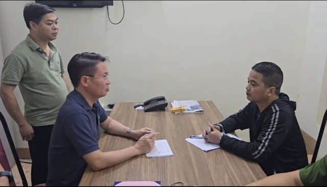 Giám đốc công an trực tiếp lấy lời khai nghi phạm sát hại 3 người vì ghen - Ảnh 2.