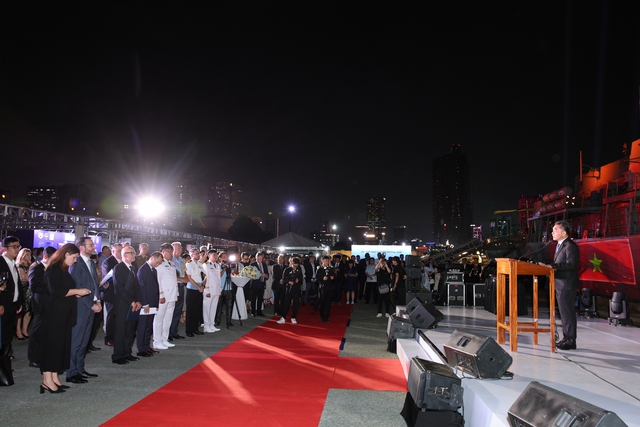 Bật mí món Việt xuất hiện trong sự kiện đón tàu Hải quân Hoàng gia Anh - Ảnh 2.