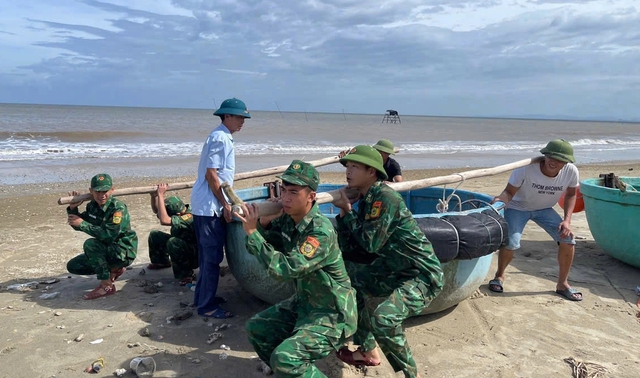 - Ảnh 3. - Ảnh 3.