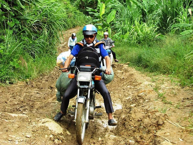 Chung dòng máu Lạc Hồng: 'Vỹ cái bang' của học trò vùng cao - Ảnh 2.