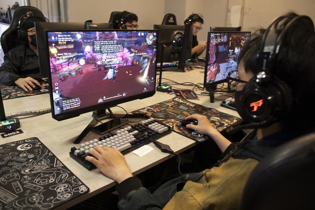 Nghịch Thủy Hàn 'gây sốt', game thủ lấp…