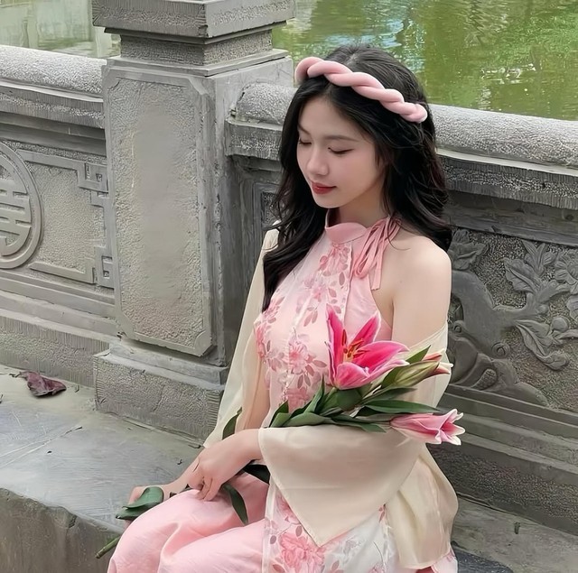 Phong cách đời thường thêm ấn tượng với phụ kiện tóc- Ảnh 5.