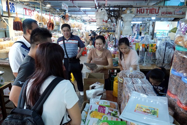 Trang bị m&aacute;y t&iacute;nh tiền: Nơi c&oacute; nơi kh&ocirc;ng- Ảnh 1.