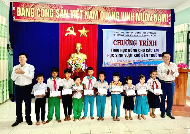 Hỗ trợ miền núi: Kết nghĩa giữa phường miền xuôi và xã miền ngược tại Đà Nẵng - Ảnh 4. Hỗ trợ miền núi: Kết nghĩa giữa phường miền xuôi và xã miền ngược tại Đà Nẵng - Ảnh 4.