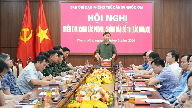 Thời gian bão số 10 trên đất liền kéo dài từ 6 - 8 giờ đồng hồ - Ảnh 1.