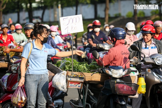 Lao động rời TP.HCM ngày càng nhiều: Định vị thành phố đáng sống cho công nhân- Ảnh 3. Lao động rời TP.HCM ngày càng nhiều: Định vị thành phố đáng sống cho công nhân- Ảnh 3.