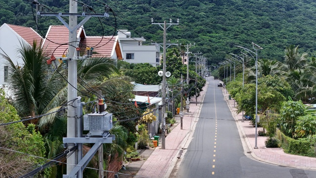 Điện lưới quốc gia gi&uacute;p C&ocirc;n Đảo vươn m&igrave;nh - Ảnh 3.