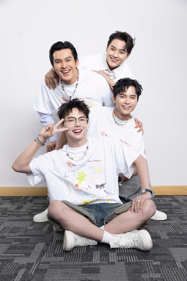 B&ugrave;i C&ocirc;ng Nam, Duy Kh&aacute;nh... sau cơn sốt 'Anh trai vượt ng&agrave;n ch&ocirc;ng gai'  - Ảnh 2.