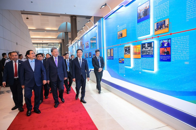 Tổng Bí thư Tô Lâm khẳng định khả năng thực hiện điều tưởng chừng không thể - Ảnh 2. Tổng Bí thư Tô Lâm khẳng định khả năng thực hiện điều tưởng chừng không thể - Ảnh 2.