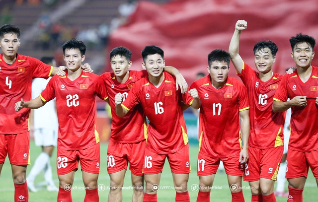 HLV Kim Sang-sik lưu ý một đi…