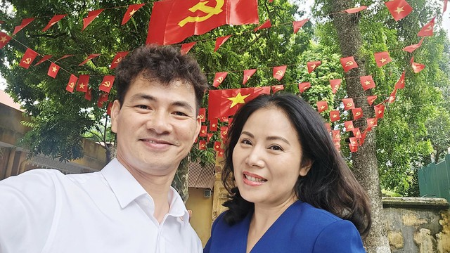 NSND Xuân Bắc hội ngộ 'vợ ba' Hồng trong 'Sóng ở đáy sông' sau 25 năm - Ảnh 1.