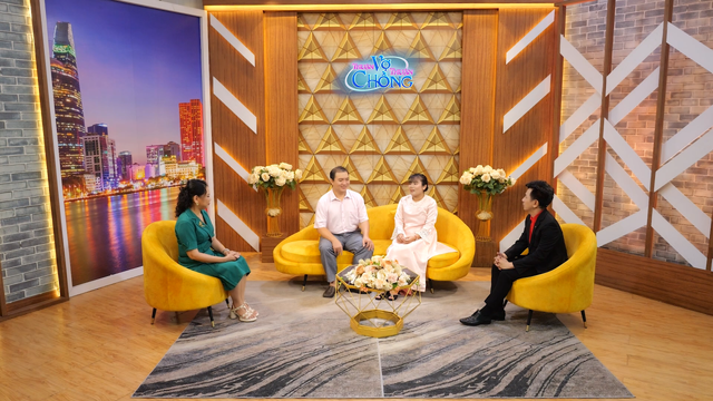 Cô gái bất chấp gia đình phản đối, nên duyên cùng chàng trai khiếm thị - Ảnh 1.