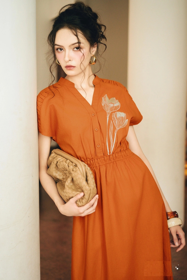 Váy dáng dài đa nhiệm - Ảnh 1.