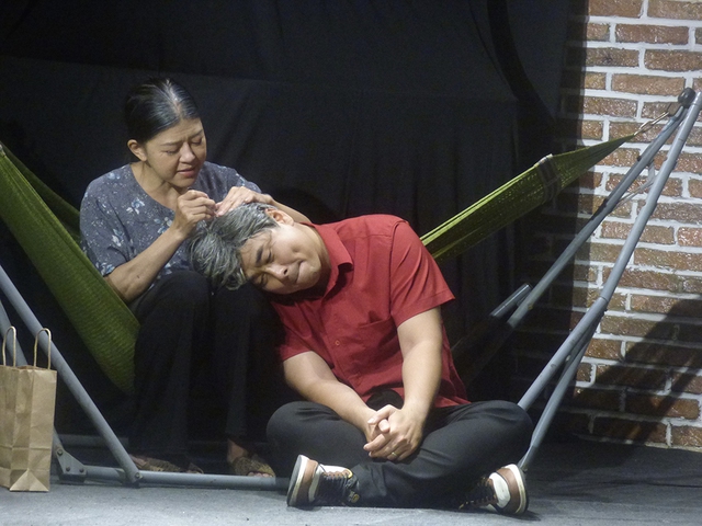 Khóc cùng 'Rau đắng nấu canh'