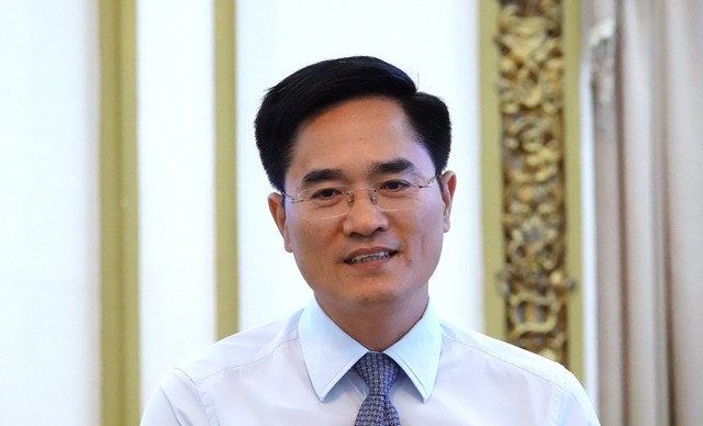 Ông Trần Quang Lâm làm Giám đốc Sở Xây dựng TP.HCM- Ảnh 2. Ông Trần Quang Lâm làm Giám đốc Sở Xây dựng TP.HCM- Ảnh 2.