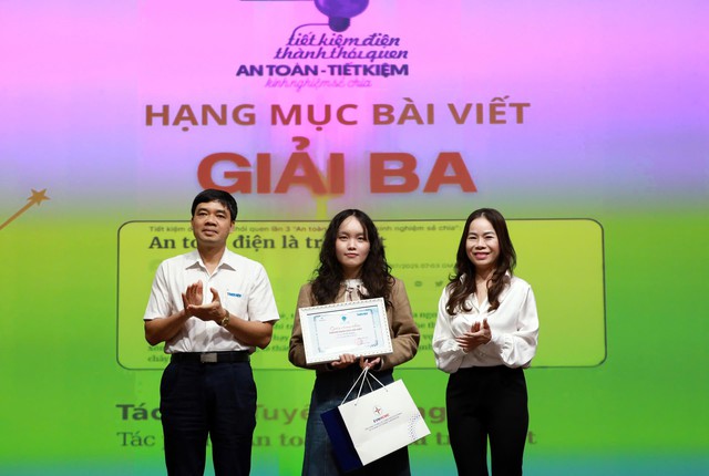 Nâng cao nhận thức, hình thành thói quen sử dụng điện an toàn, tiết kiệm - Ảnh 1.