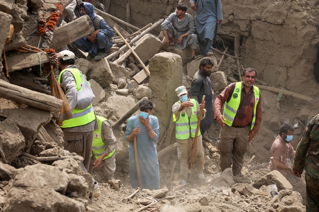 Động đất kinh hoàng ở Afghanistan: Số người chết vượt 2.200- Ảnh 1. Động đất kinh hoàng ở Afghanistan: Số người chết vượt 2.200- Ảnh 1.