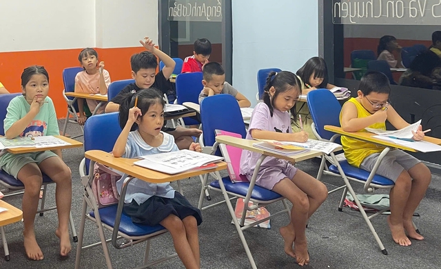 Chi cho giáo dục, y tế được giảm trừ trước khi tính thuế thu nhập cá nhân- Ảnh 1. Chi cho giáo dục, y tế được giảm trừ trước khi tính thuế thu nhập cá nhân- Ảnh 1.