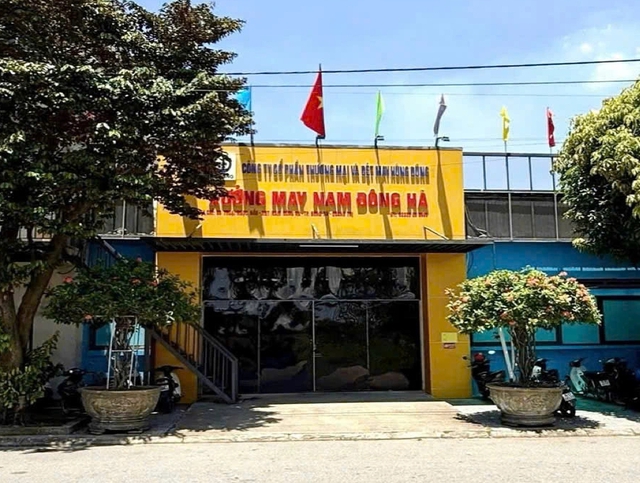 Quảng Trị: Doanh nghiệp lùi giờ làm việc để nhân viên đưa con đi khai giảng- Ảnh 2. Quảng Trị: Doanh nghiệp lùi giờ làm việc để nhân viên đưa con đi khai giảng- Ảnh 2.