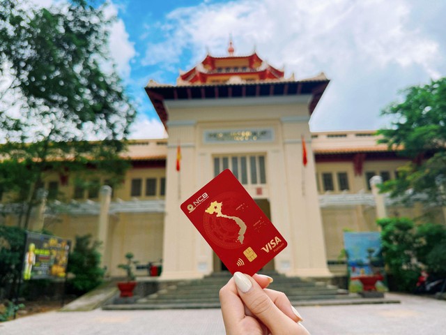 Ngắm những khung h&igrave;nh rực rỡ của thẻ NCB Visa Tự h&agrave;o check-in dịp Quốc kh&aacute;nh- Ảnh 6.