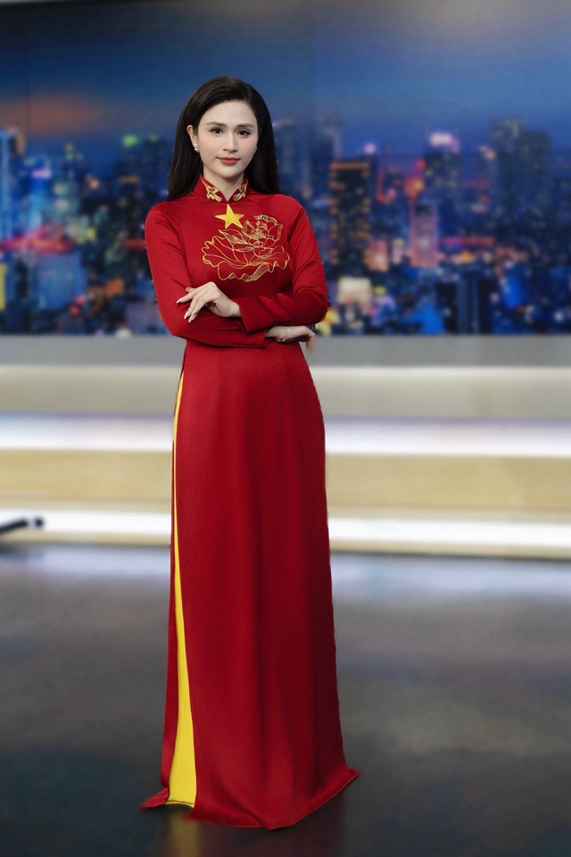 Nhà thiết kế Nguyễn Thơ Thơ tiết lộ chiếc áo dài đặc biệt của BTV Minh Trang - Ảnh 3.
